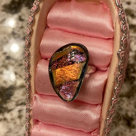 Dichroic Glass Ring - Free-form - Picture 4 of 11
